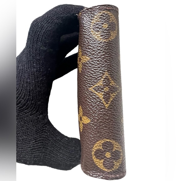 Authentic Louis Vuitton Monogram Compact Zip Wallet. - Picture 4 of 11